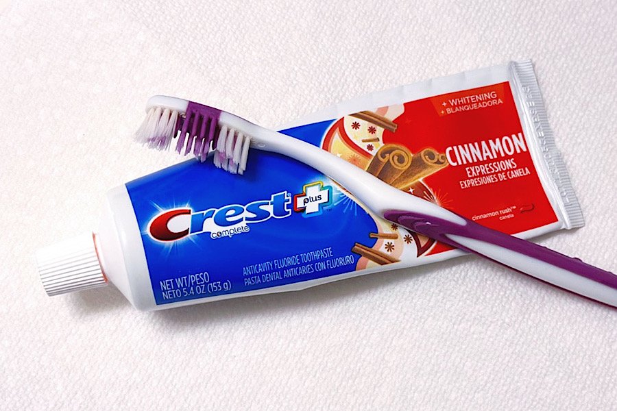 crest cinnamon tooth paste